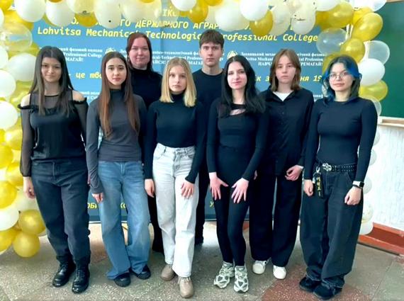 48 місяців жахіть і світла